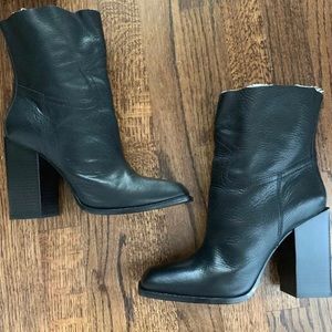 NEW Saint Laurent Jodie Western Ankle Boots 38.5